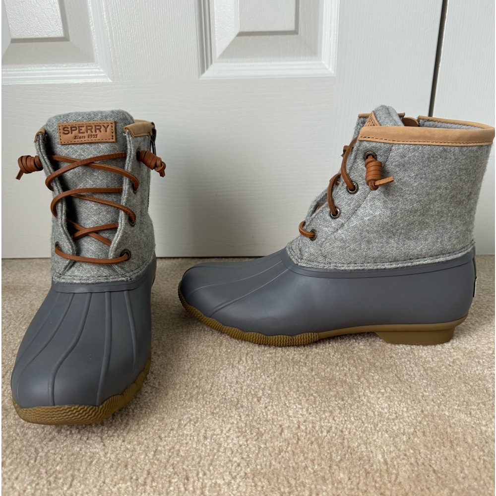 Sperry Women's Saltwater Emboss Wool Boots